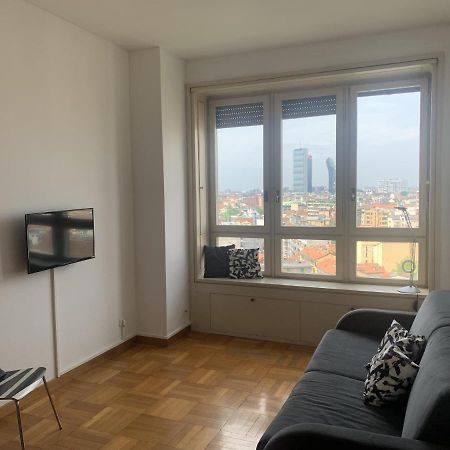 Monolocale Con Vista Su Milano Apartment Exterior photo
