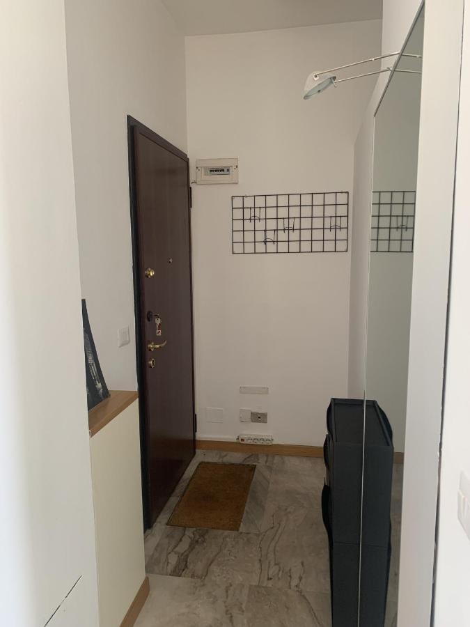 Monolocale Con Vista Su Milano Apartment Exterior photo