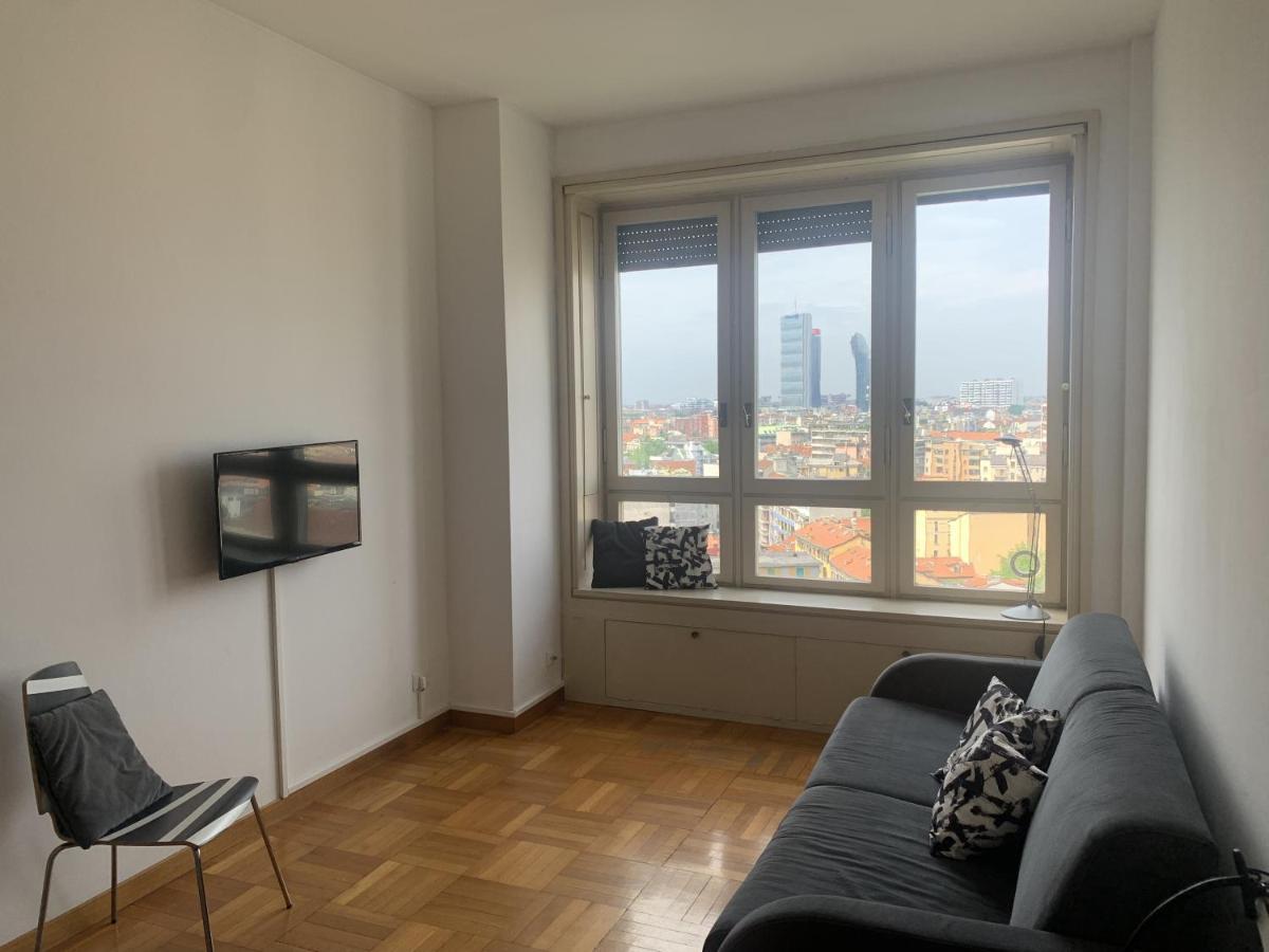 Monolocale Con Vista Su Milano Apartment Exterior photo